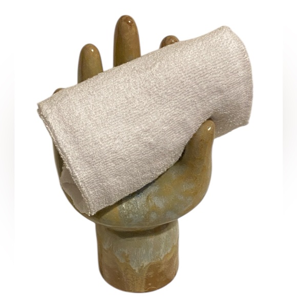 Hand Sculpture (NWOT!) - Picture 3 of 4